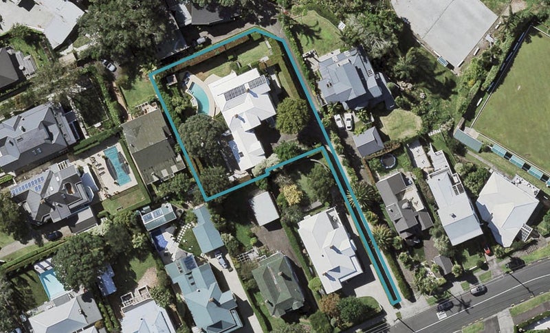 28 Stanley Point Road, Stanley Point, Auckland - Carousel 1