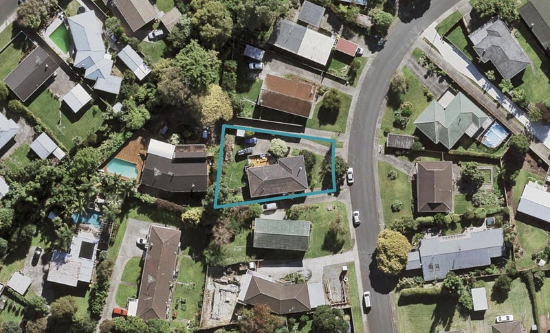 7 Uppingham Crescent, Hillcrest, Auckland - Carousel 1