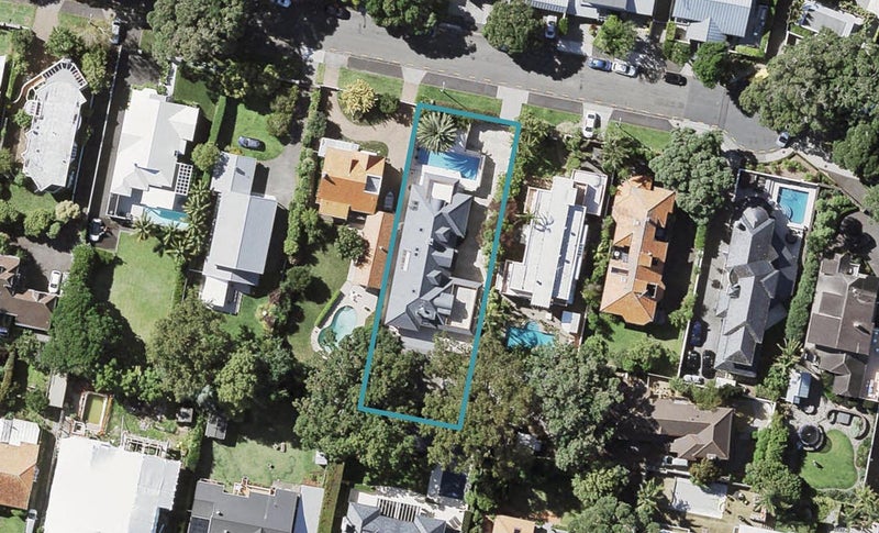 15 Minnehaha Avenue, Takapuna, Auckland - Carousel 1