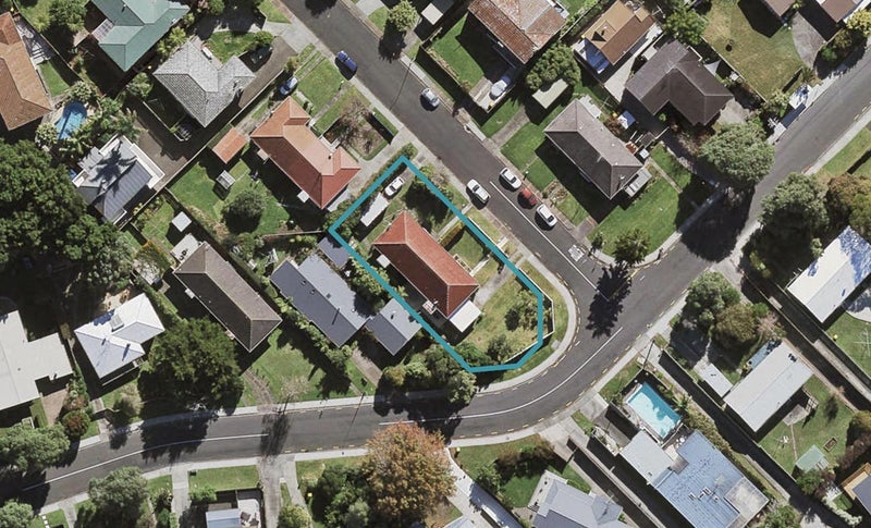 14/2 Stanaway Street, Hillcrest, Auckland - Carousel 1