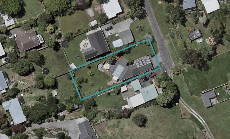 20 Kokako Road, Otaihanga, Paraparaumu - Carousel 1