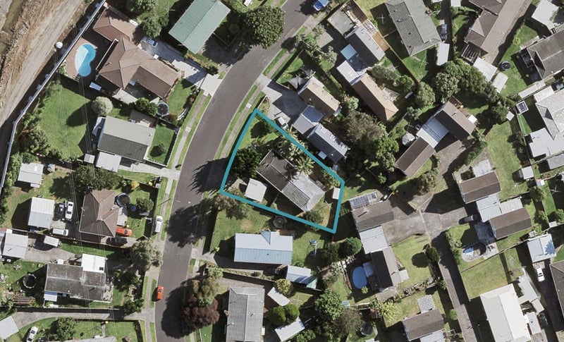 1/29 Challen Close, Conifer Grove, Takanini - Carousel 1