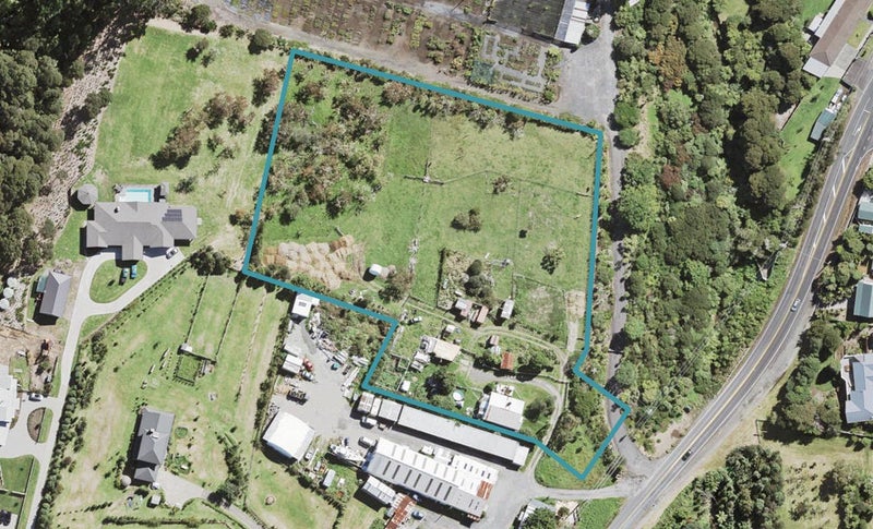 627 West Coast Road, Oratia, Auckland - Carousel 1