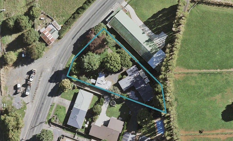 12 Logan Road, Buckland, Pukekohe - Carousel 1