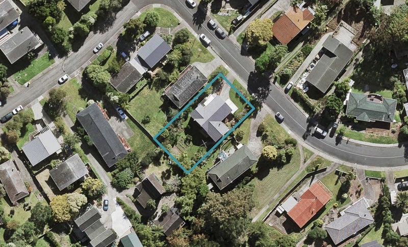 30 Ayton Drive, Totara Vale, Auckland - Carousel 1