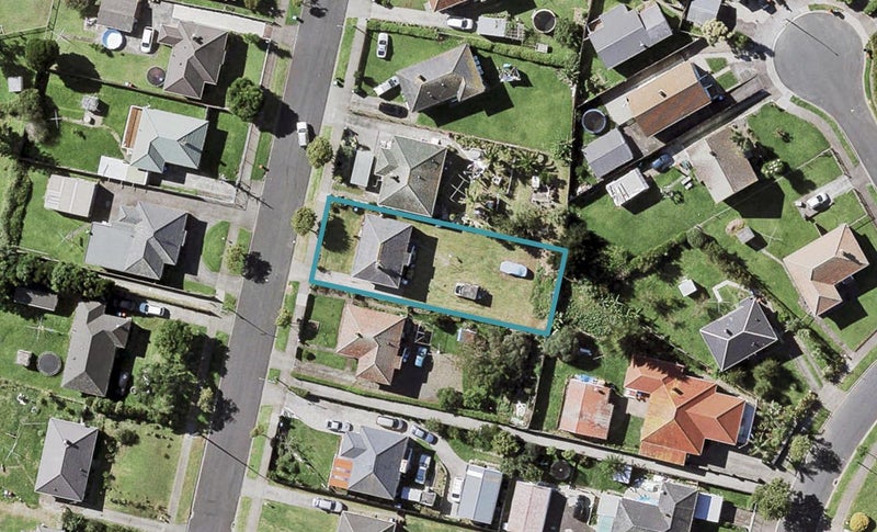32 Heatherbank Street, Glen Innes, Auckland - Carousel 1