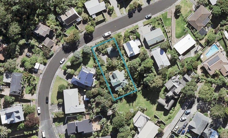 20 Telstar Place, Beach Haven, Auckland - Carousel 1