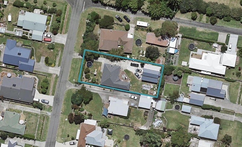 8 Jervois Road, Jervoistown, Napier - Carousel 1