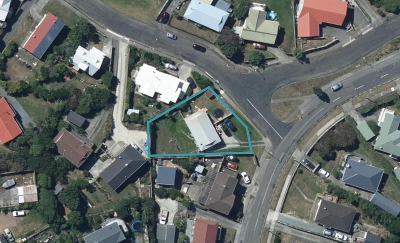 1 Tuna Terrace, Titahi Bay, Porirua - Carousel 1