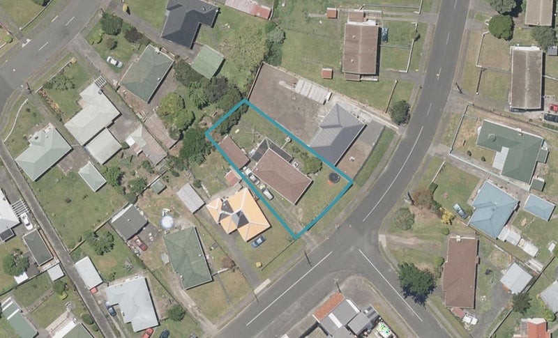 63 Talbot Street, Whanganui East, Whanganui - Carousel 1