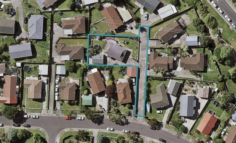 85 Santiago Crescent, Unsworth Heights, Auckland - Carousel 1