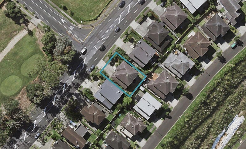 30 Ngahue Drive, Stonefields, Auckland - Carousel 1