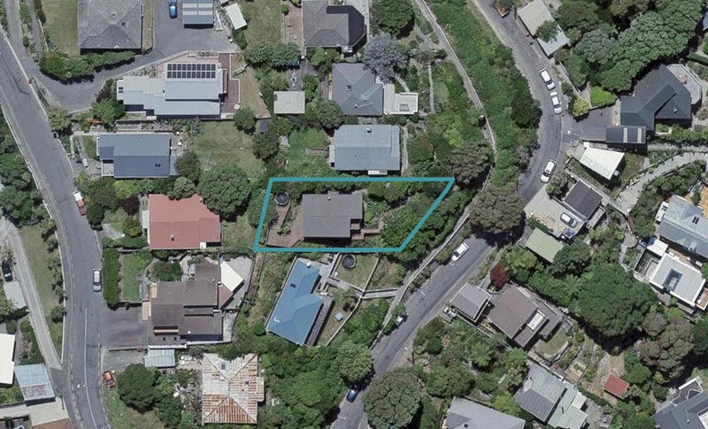 9 Napier Street, Karaka Bays, Wellington - Carousel 1