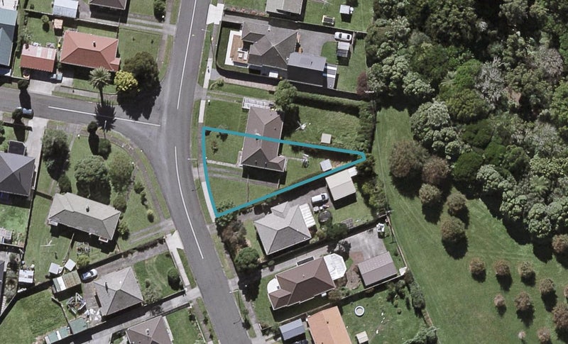 47 Somerset Street, Brooklands, New Plymouth - Carousel 1