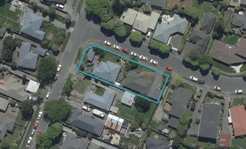 2/2 Geraldo Place, Russley, Christchurch - Carousel 1