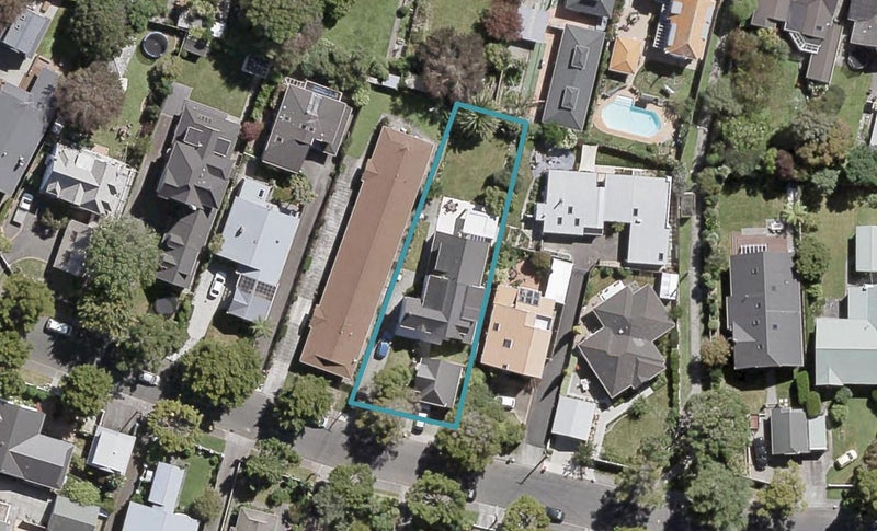 21 Totara Crescent, Woburn, Lower Hutt - Carousel 1