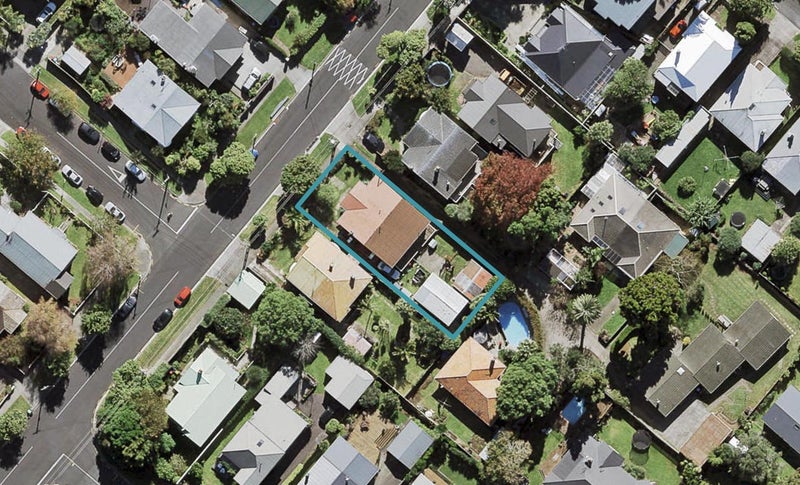 43 Asquith Avenue, Mount Albert, Auckland - Carousel 1