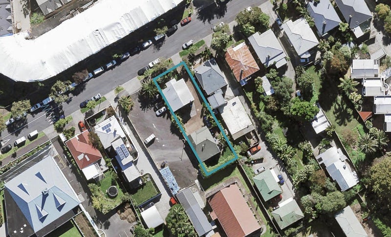 82A Sackville Street, Grey Lynn, Auckland - Carousel 1