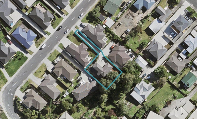 8 Nirmal Place, Sunnyvale, Auckland - Carousel 1