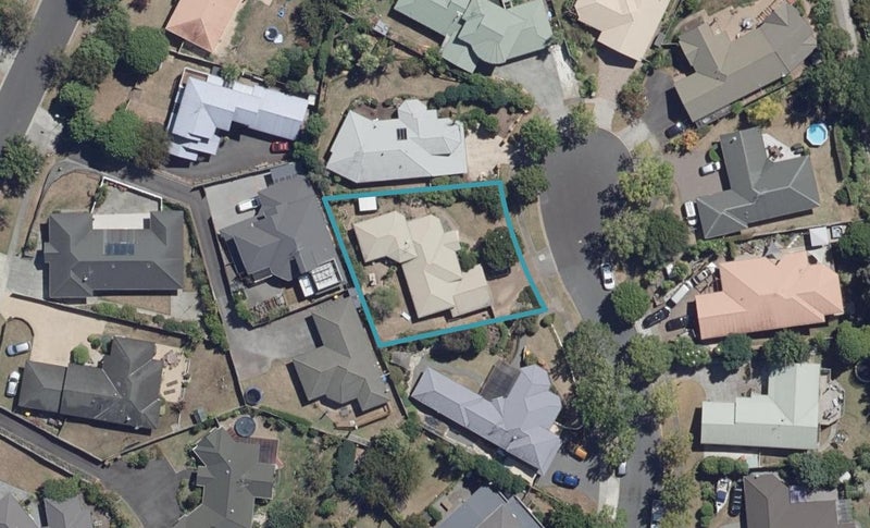 37 Cashmere Place, Flagstaff, Hamilton - Carousel 1