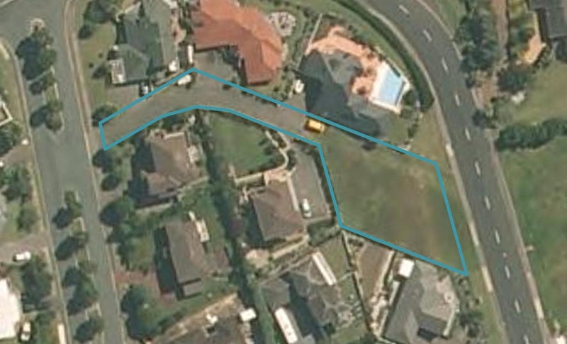 8 Savoy Road, Orewa, Orewa - Carousel 1