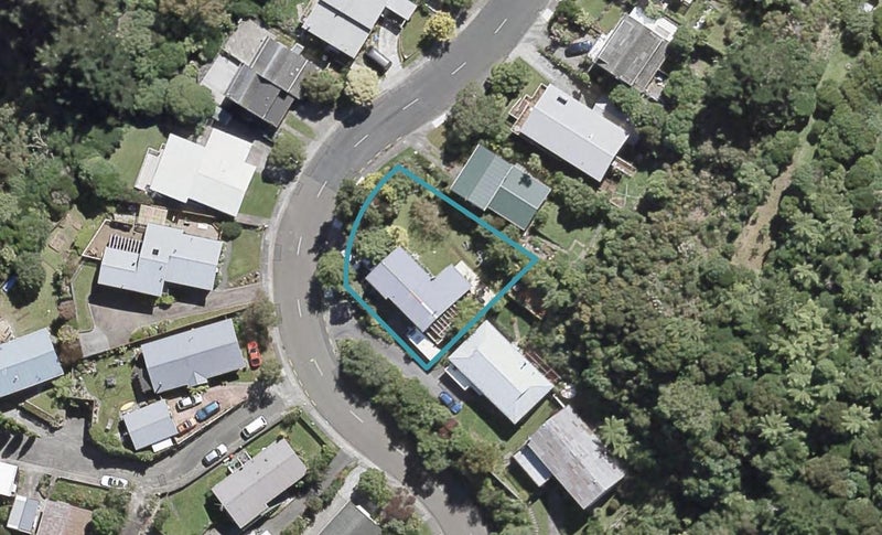 12 Kingsley Street, Stokes Valley, Lower Hutt - Carousel 1