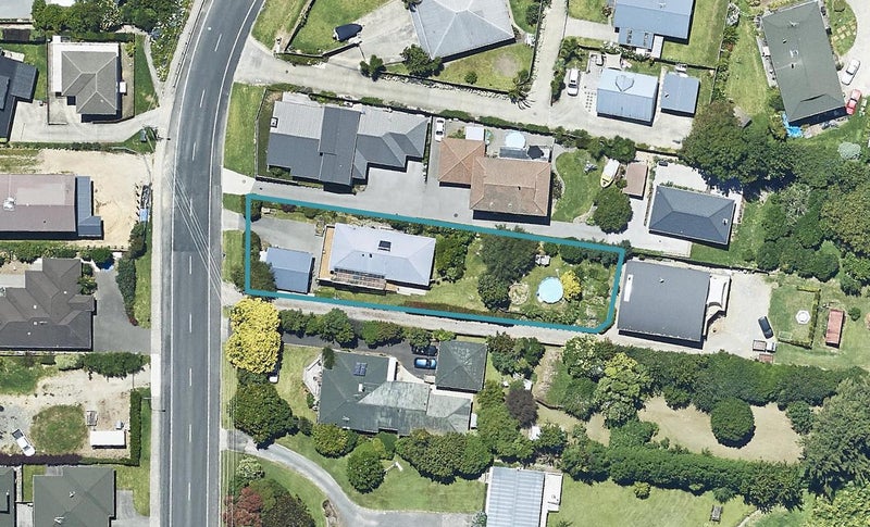 43 Waikite Road, Welcome Bay, Tauranga - Carousel 1