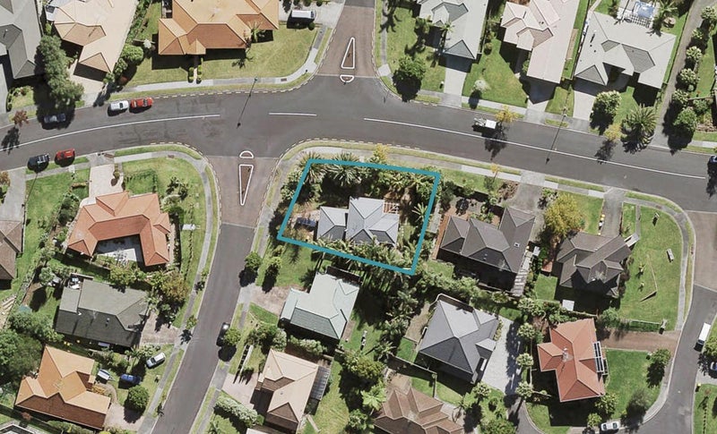 28 Bluebird Crescent, Unsworth Heights, Auckland - Carousel 1