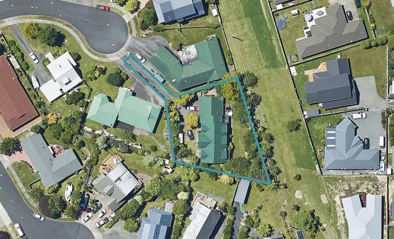 7 Gareth Place, Lynmore, Rotorua - Carousel 1