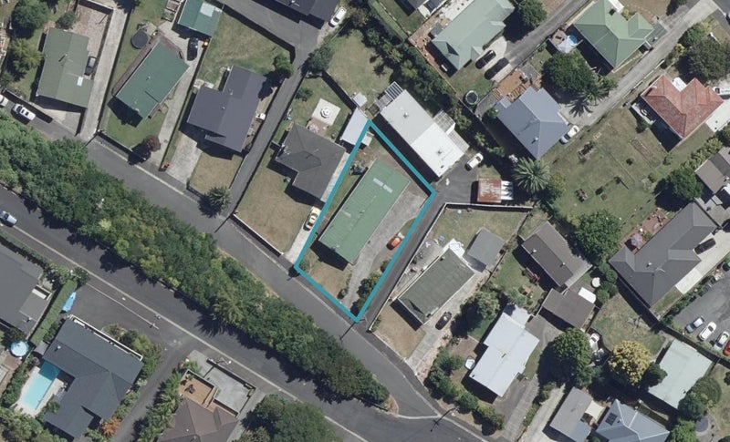 14 Carey Street, Maeroa, Hamilton - Carousel 1