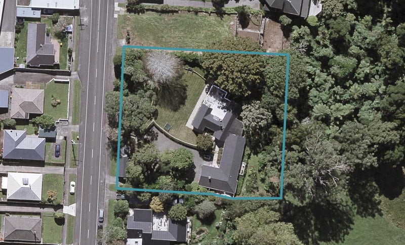 429 Carrington Street, Upper Vogeltown, New Plymouth - Carousel 1