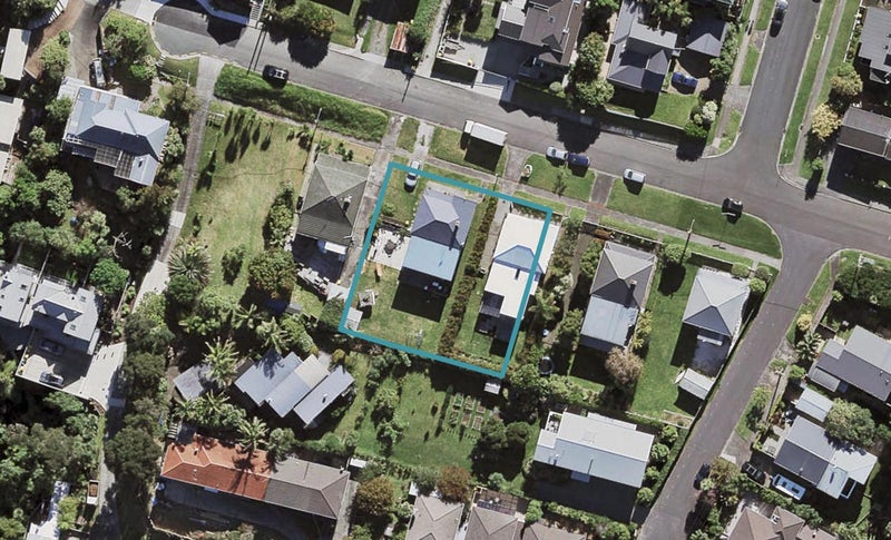 70 Palmerston Road, Birkenhead, Auckland - Carousel 1