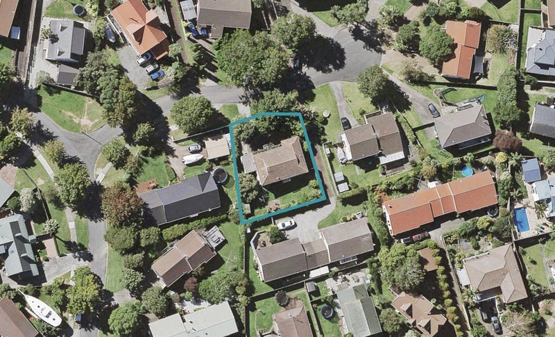 9 Orinda Close, Botany Downs, Auckland - Carousel 1