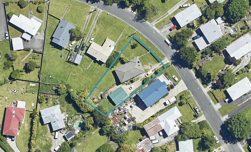 52 Thomas Crescent, Western Heights, Rotorua - Carousel 1