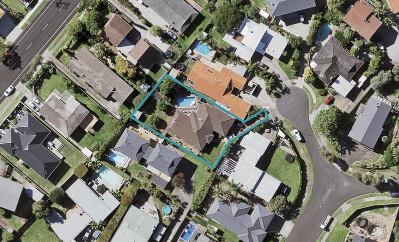 28 TYRIAN CL, Half Moon Bay, Auckland - Carousel 1