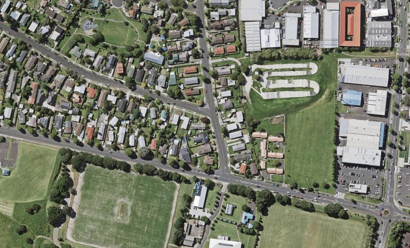 57A Howard Hunter Avenue, Saint Johns, Auckland - Carousel 1