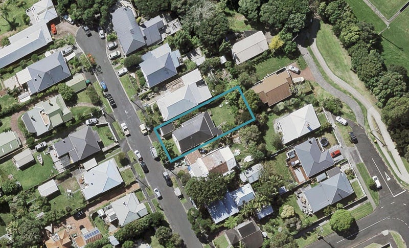 6 Bulwer Street, Devonport, Auckland - Carousel 1