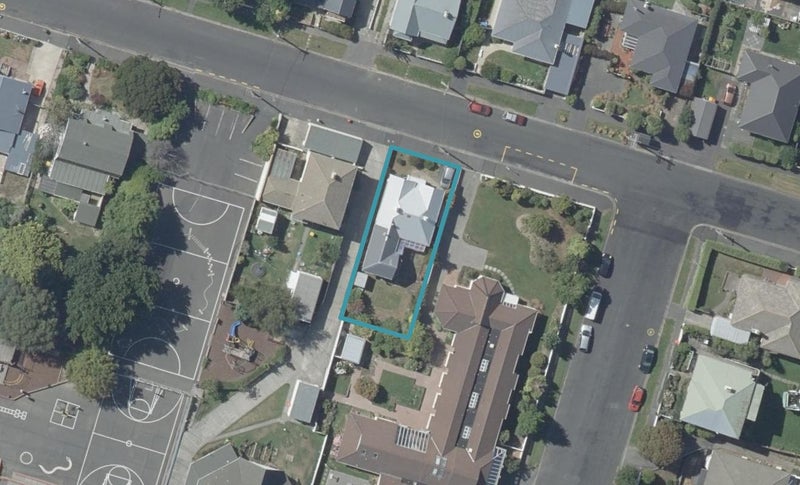 38 Mitchell Avenue, Maryhill, Dunedin - Carousel 1