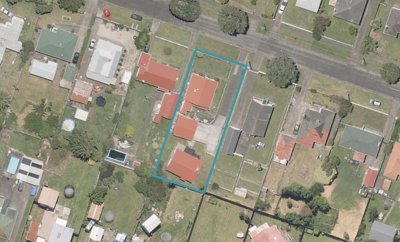 10 Ruapehu Street, Castlecliff, Whanganui - Carousel 1