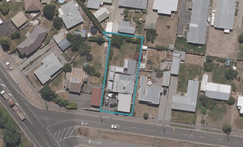 73 Royal Terrace, Alexandra, Alexandra - Carousel 1