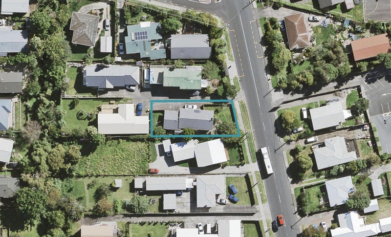 53 Glendale Road, Glen Eden, Auckland - Carousel 1