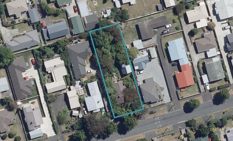 13 Claude Street, Fairfield, Hamilton - Carousel 1