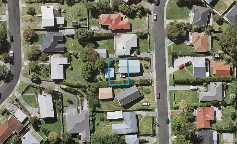 12B Wylie Avenue, Sunnynook, Auckland - Carousel 1