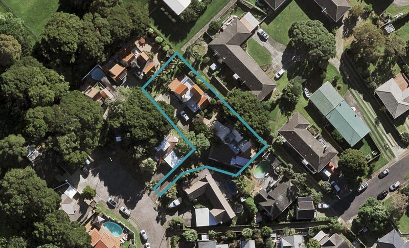 1/9 Cobblestone Lane, Hillcrest, Auckland - Carousel 1