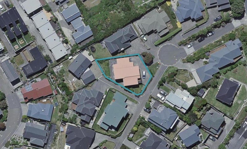 143 Homebush Road, Khandallah, Wellington - Carousel 1