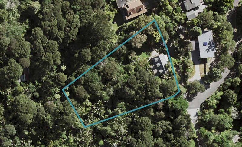 29 Tinopai Road, Titirangi, Auckland - Carousel 1