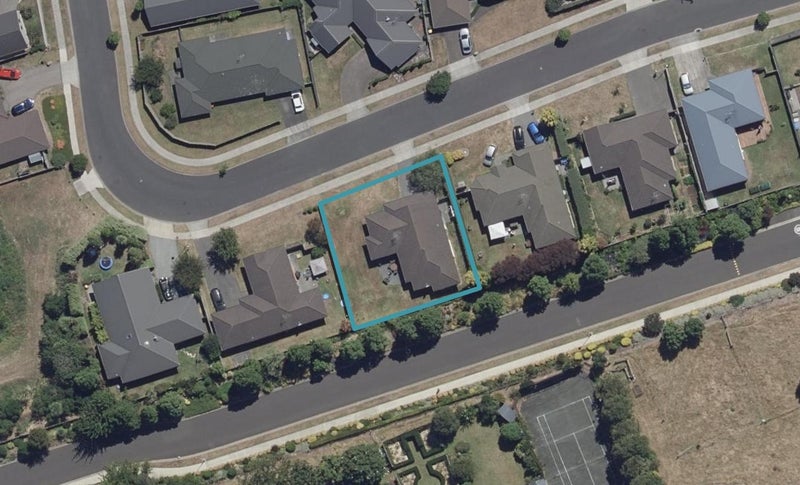 16 Malbec Place, Rototuna, Hamilton - Carousel 1