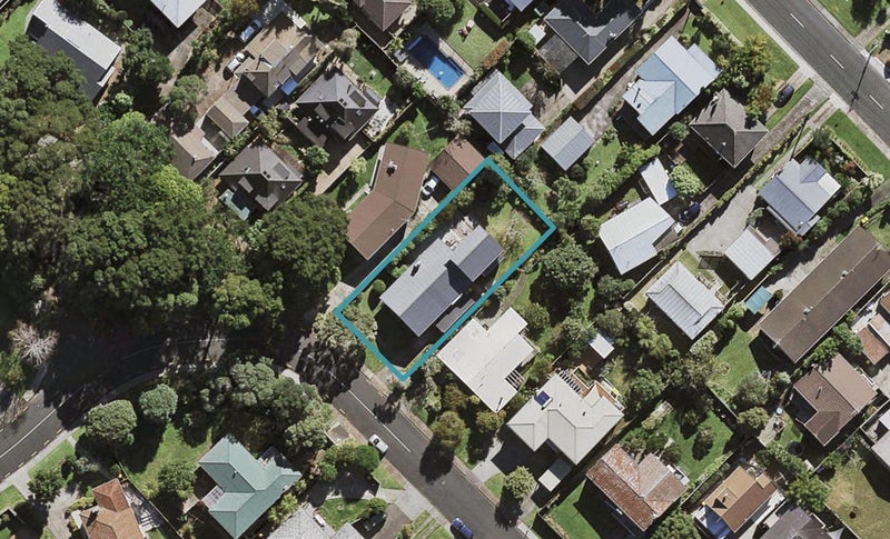 11 Stanaway Street, Hillcrest, Auckland - Carousel 1