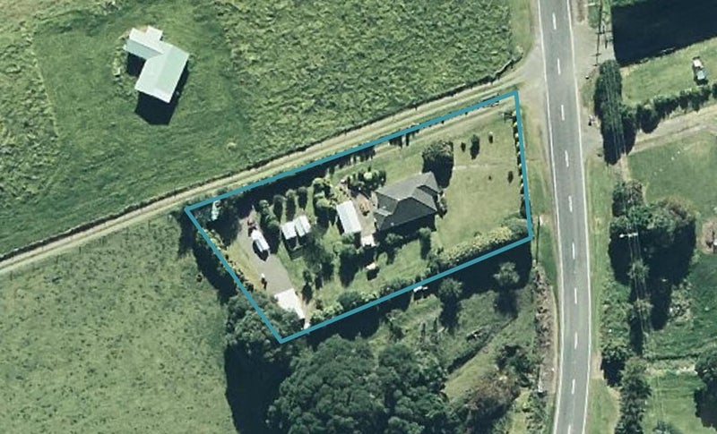 6557 State Highway 35, Te Kaha, Opotiki - Carousel 1