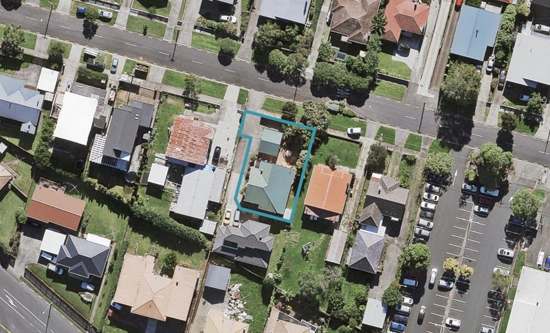 10 Jasper Avenue, Mount Roskill, Auckland - Carousel 1